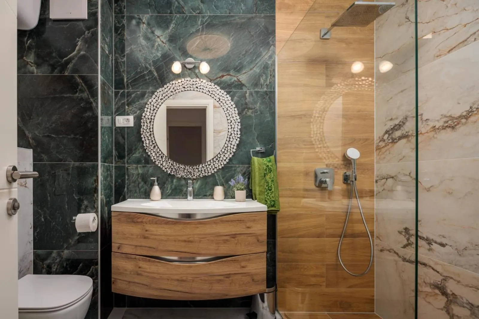 Mirela'S Golden Luxury Apartment Сплит