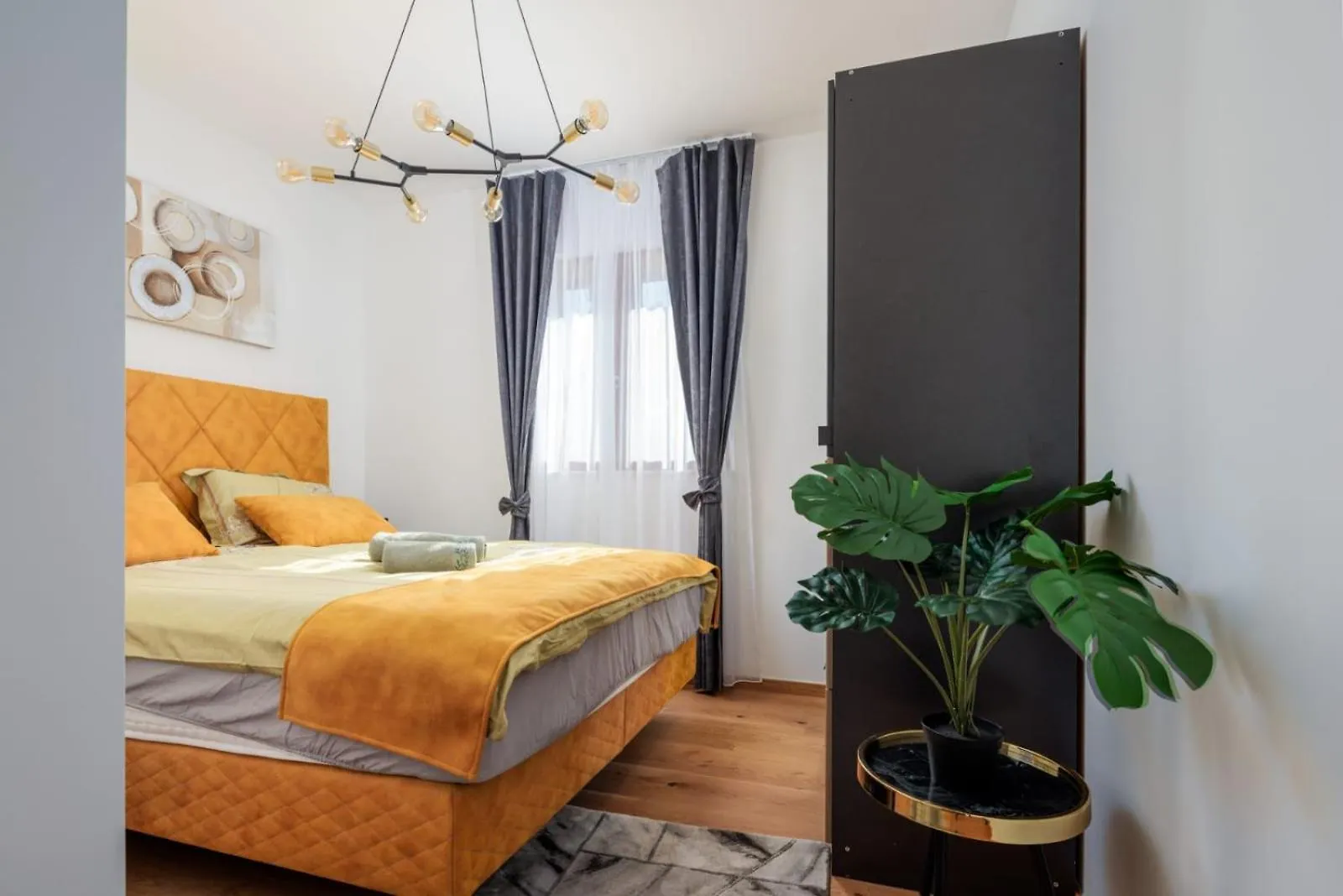 Mirela'S Golden Luxury Apartment 스플리트