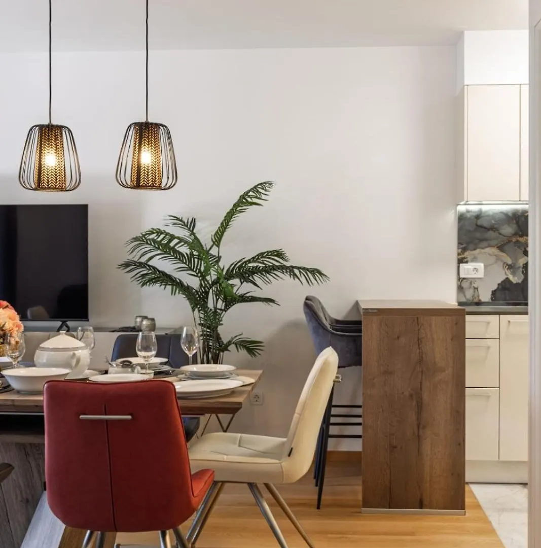 Mirela'S Golden Luxury Apartment 스플리트