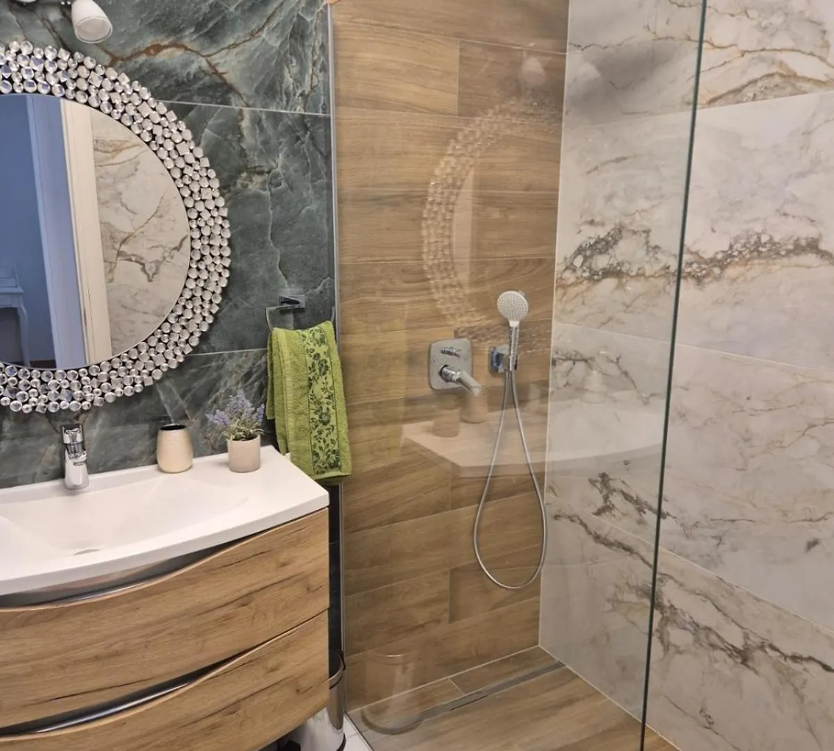 Mirela'S Golden Luxury Apartment 스플리트